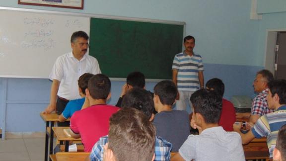 İlçe Milli Eğitim Müdürümüz Mustafa ÖZDEMİR den Destekleme ve Yetiştirme Kursları Ziyareti