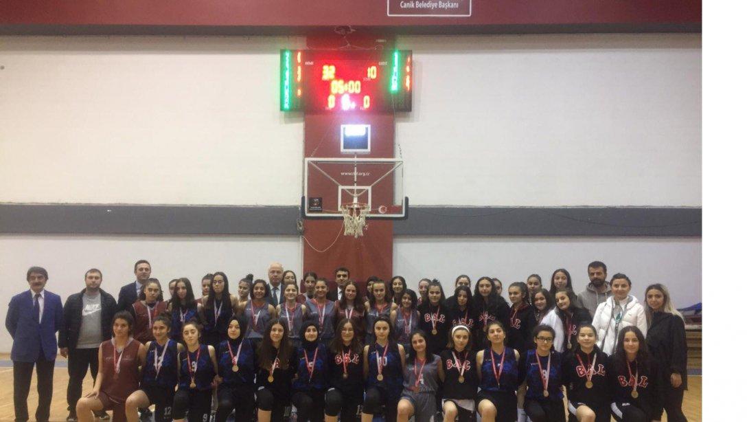 İlçemiz Bulutoğlu Anadolu Lisesi Genç Kızlar Basketbol Takımından Büyük Başarı