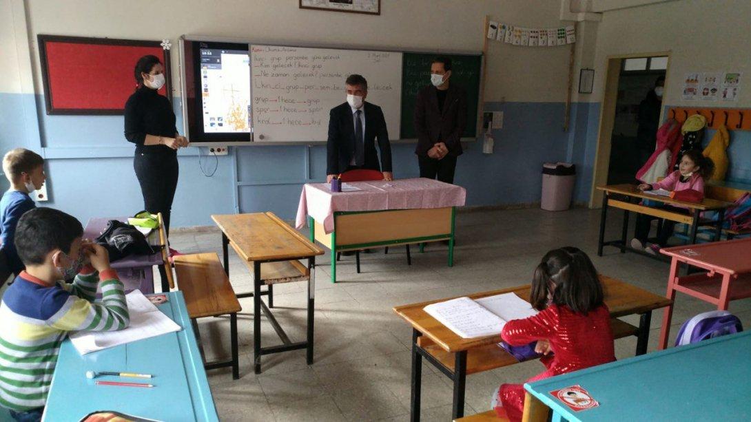 İlçe Milli Eğitim Müdürü Mustafa ÖZDEMİR´den Okullarımıza Ziyaret